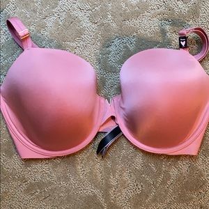 Victoria’s Secret bra 36DDD NWT